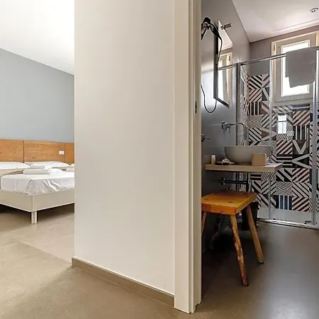 Serafini 4*